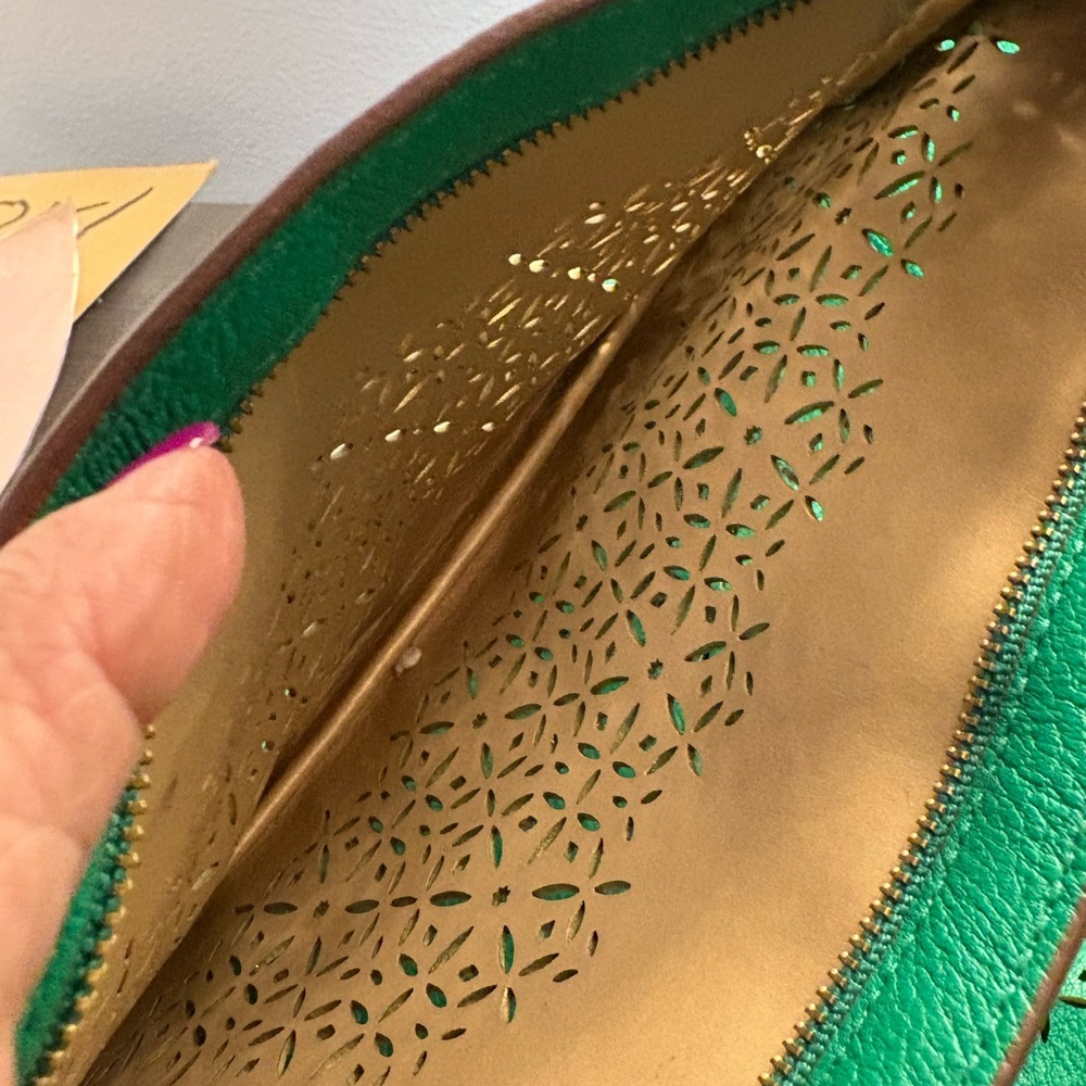 Lauren Ralph Lauren Vibrant Green Shoulder Bag - Picture 2 of 9